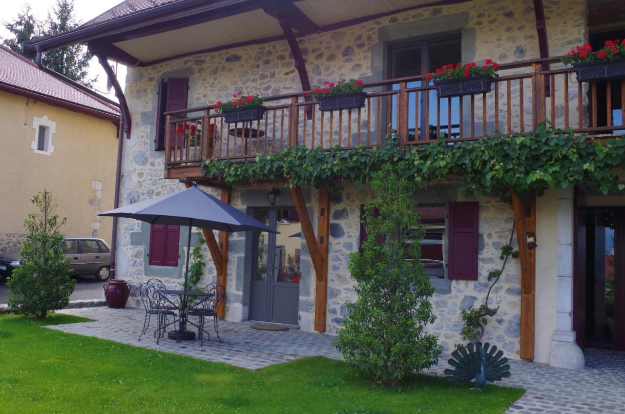Le Paon Bleu Annecy Poisy Bed and Breakfast Εξωτερικό φωτογραφία