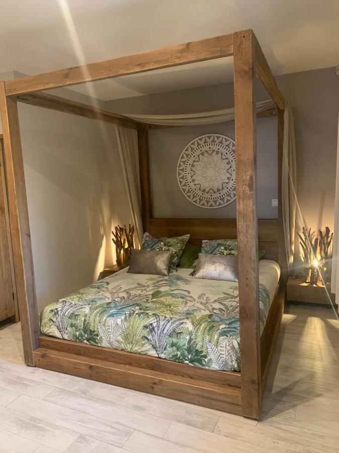 Le Paon Bleu Annecy Poisy Bed and Breakfast Εξωτερικό φωτογραφία